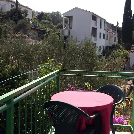 By The Sea Stomorska, Solta - 5239 Apartment